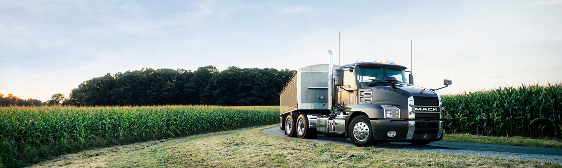 2018 Isuzu Trucks NPR XD Diesel for sale in La Crosse Truck Center, La Crosse, Wisconsin